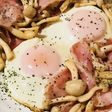 ベーコン&きのこバターの目玉焼き