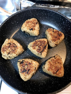 栄養満点ゴマ昆布焼きおにぎり♡-レシピのメイン写真