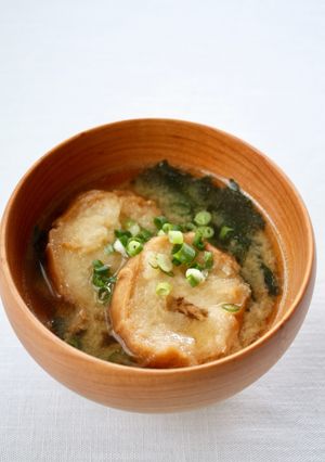 簡単♪【あぶら麩とワカメのお味噌汁】-レシピのメイン写真