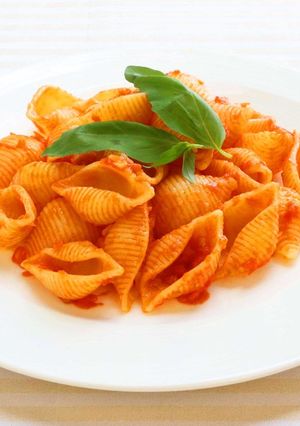 フレッシュトマトソースのショートパスタ-レシピのメイン写真
