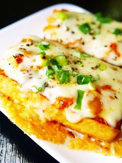 フライパンで厚揚げピザ!キムチチーズ焼き-レシピのメイン写真