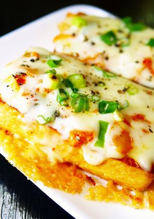 フライパンで厚揚げピザ！キムチチーズ焼き-レシピのメイン写真