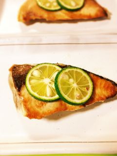 鰤の塩焼き♡すだち添え-レシピのメイン写真
