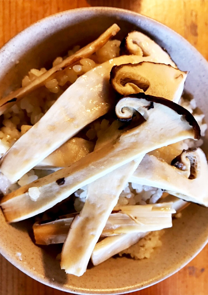 簡単炊飯器☆松茸ごはん-レシピのメイン写真