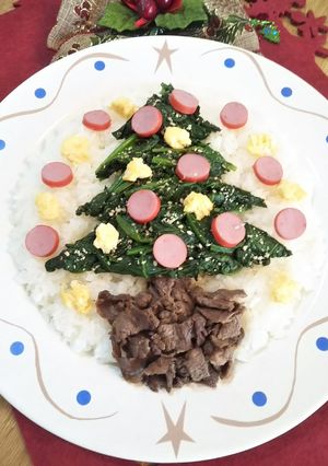 ほうれん草の簡単クリスマスツリープレート-レシピのメイン写真