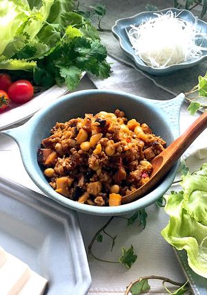 ごろごろお肉の中華風具沢山肉味噌*そぼろ-レシピのメイン写真