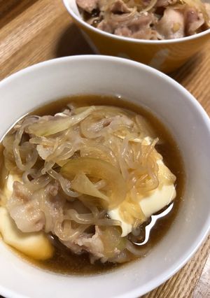 簡単！玉ねぎ、しらたき、豚バラで肉豆腐！-レシピのメイン写真