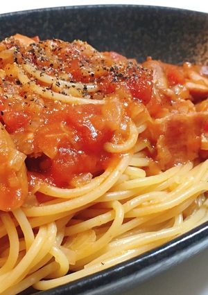 ウインナーとベーコンのトマトソースパスタ-レシピのメイン写真