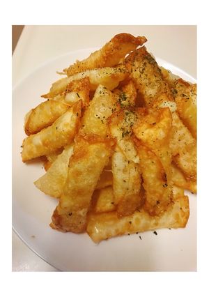 ビールのお供に餃子の皮パリパリチーズ！-レシピのメイン写真