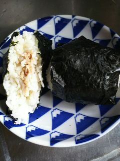 めんつゆで味付けツナマヨおにぎり!-レシピのメイン写真