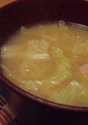 ベーコンとキャベツのお味噌汁-レシピのメイン写真