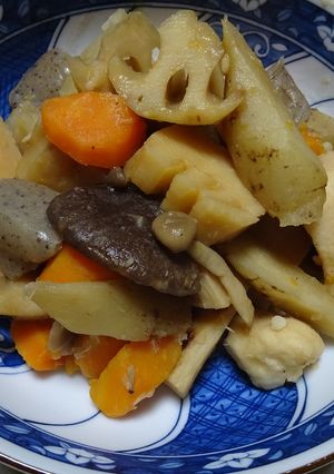 野菜たっぷり。我が家の根菜煮物-レシピのメイン写真