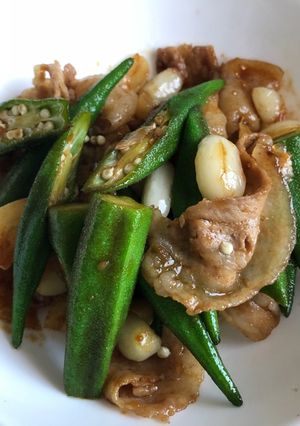 豚バラとオクラ のにんにく炒め-レシピのメイン写真