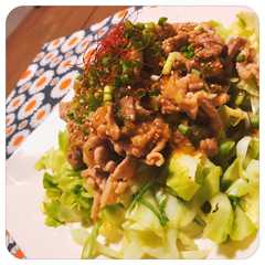 รูปของ 豚肉の焼肉サラダ