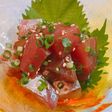 青唐辛子醤油で漬けマグロ