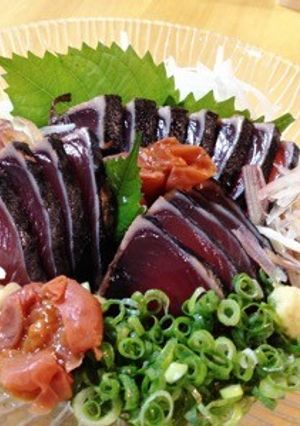 鰹のタタキは梅干で-レシピのメイン写真