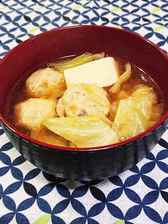 キャベツと鶏団子のピリ辛スープ-レシピのメイン写真