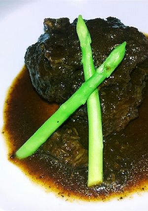 おもてなしにも♪牛肉の赤ワイン煮込み♪-レシピのメイン写真