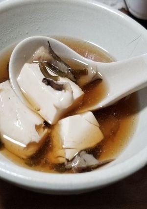 シモフリシメジの湯豆腐・激旨で料亭の味-レシピのメイン写真