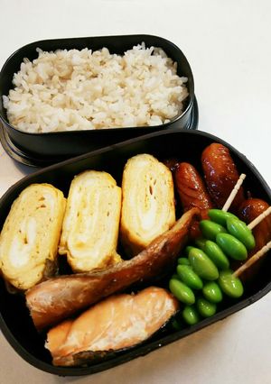 お弁当(9/18) 塩鮭-レシピのメイン写真