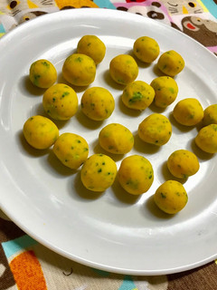 手づかみ*かぼちゃブロッコリーボール-レシピのメイン写真