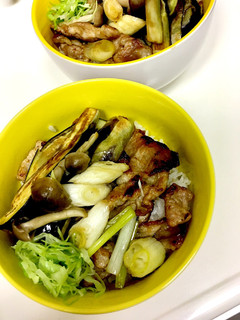 豚丼、野菜多め、甘辛タレで。-レシピのメイン写真