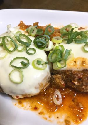 チーズのせ☆キムチ煮込みハンバーグ-レシピのメイン写真