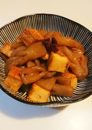 手綱こんにゃくと厚揚げのピリ辛味噌炒め。-レシピのメイン写真