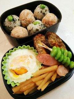 お弁当(9/19)ハンバーグと目玉焼き-レシピのメイン写真