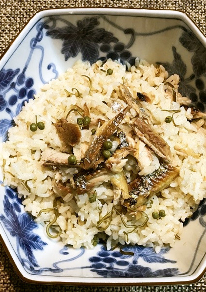 秋刀魚と実山椒のもち麦入り炊き込みごはん-レシピのメイン写真