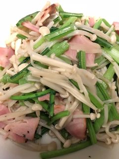 ベーコンとかぶの葉のシャキシャキ炒め-レシピのメイン写真