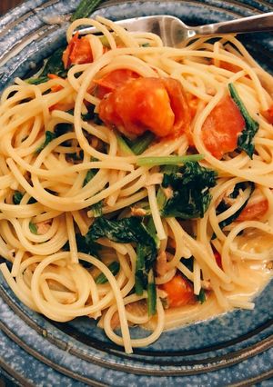 ツナとトマトとほうれん草のパスタ-レシピのメイン写真