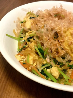 フライパンひとつで豆苗&豆腐チャンプルー-レシピのメイン写真
