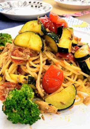 サバ缶とズッキーニのパスタ-レシピのメイン写真
