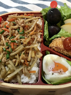 めんつゆで簡単美味しいそぼろ➕きんぴら-レシピのメイン写真
