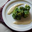 『茹で菜花の胡麻柚子ソース』