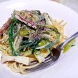 葉玉葱とエリンギのごまマヨパスタ