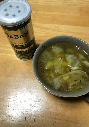 キャベツとブロッコリーのスープ-レシピのメイン写真