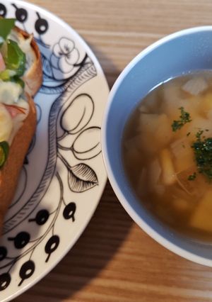 新じゃがと新玉ねぎと玉ねぎ麹の春スープ-レシピのメイン写真