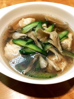ささみときゅうりと舞茸の中華スープ-レシピのメイン写真