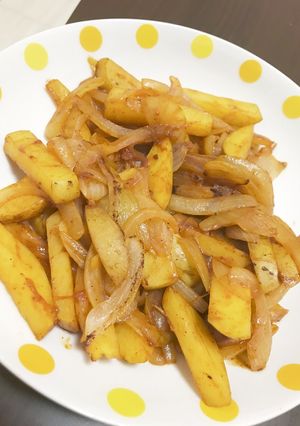 じゃがいもと玉ねぎのケチャップ炒め-レシピのメイン写真