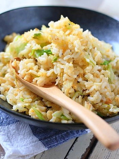 レタスと卵のお一人炒飯-レシピのメイン写真