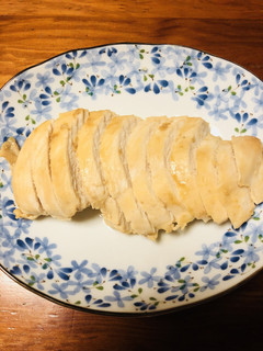 簡単☆鶏ハム 茹でたら直ぐ食べ可-レシピのメイン写真