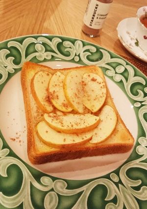至福のコンビ♪はちみつとりんごのトースト-レシピのメイン写真