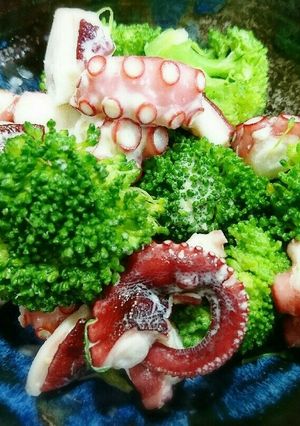 プチおかず♥タコとブロッコリーわさびマヨ-レシピのメイン写真