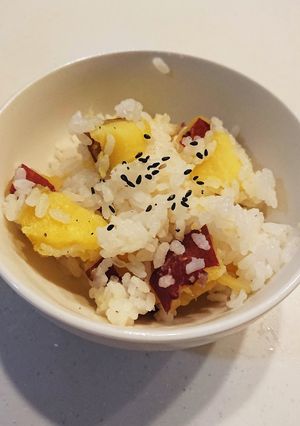 子ども達に好評!さつまいもご飯-レシピのメイン写真