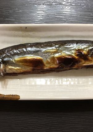 誰でも綺麗に☆秋刀魚(さんま)内臓取り-レシピのメイン写真