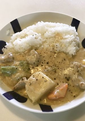 焦がしバターが香る　シチューオンライス-レシピのメイン写真