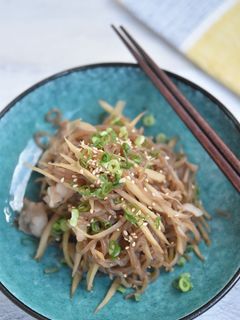 豚バラごぼうと糸こんにゃくのすき煮-レシピのメイン写真