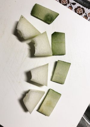 簡単！冬瓜の皮の剥き方-レシピのメイン写真